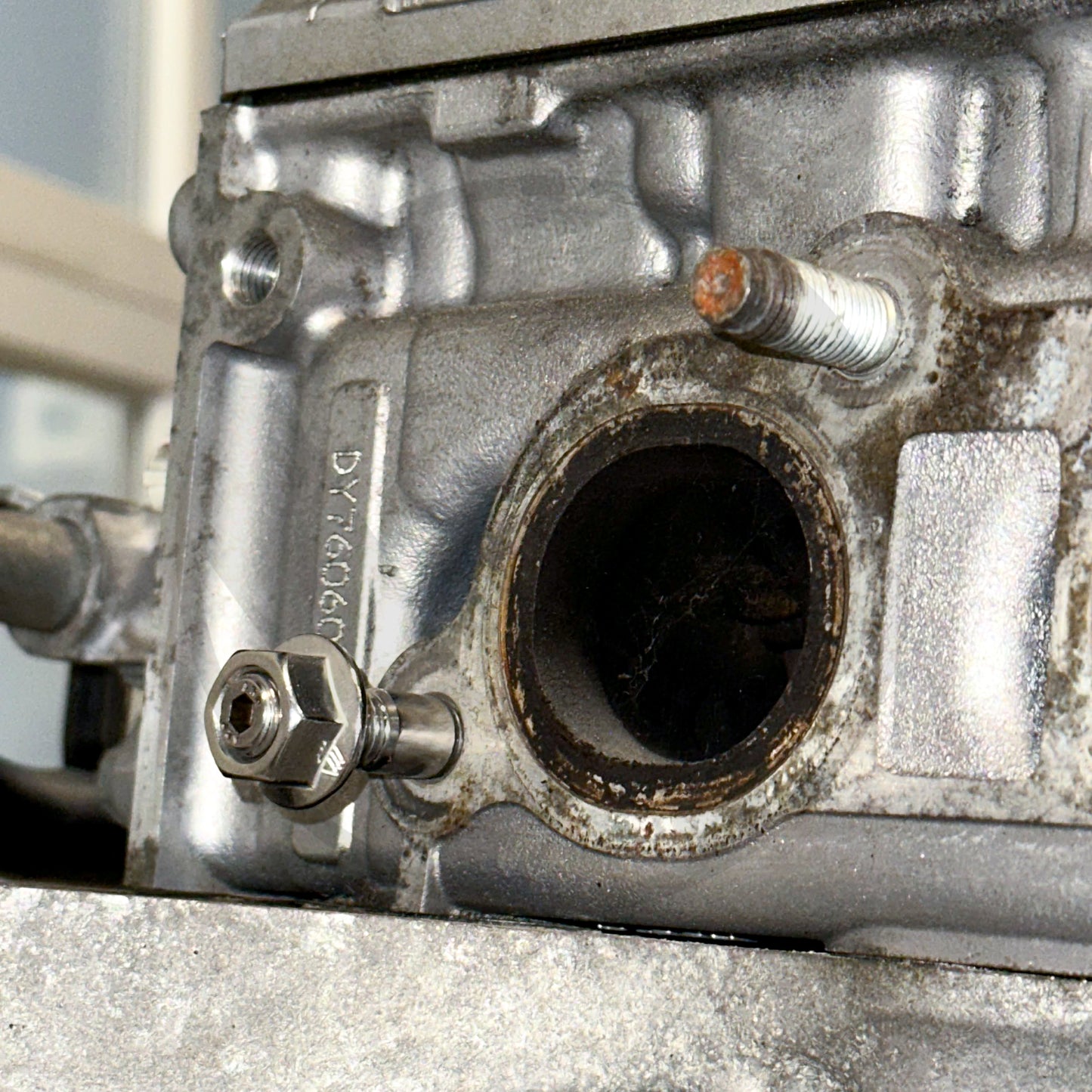 ARP Stainless Steel Exhaust Manifold Stud Kit for Honda Civic Si Acura RSX Type S K20 / K24 (6 Point)