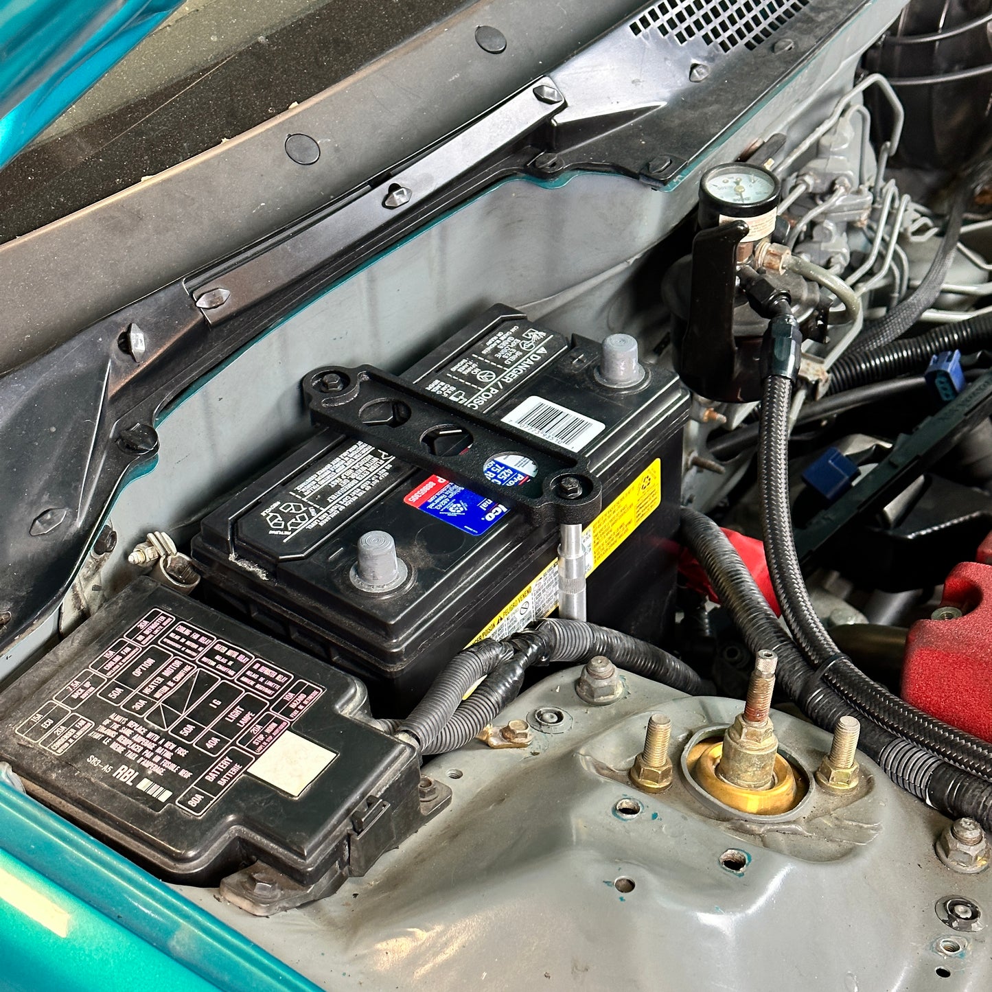 Billet Adjustable Battery Tie Down & Rod Stay Kit with ARP Bolts For 92-00 Honda Civic 94-01 Acura Integra