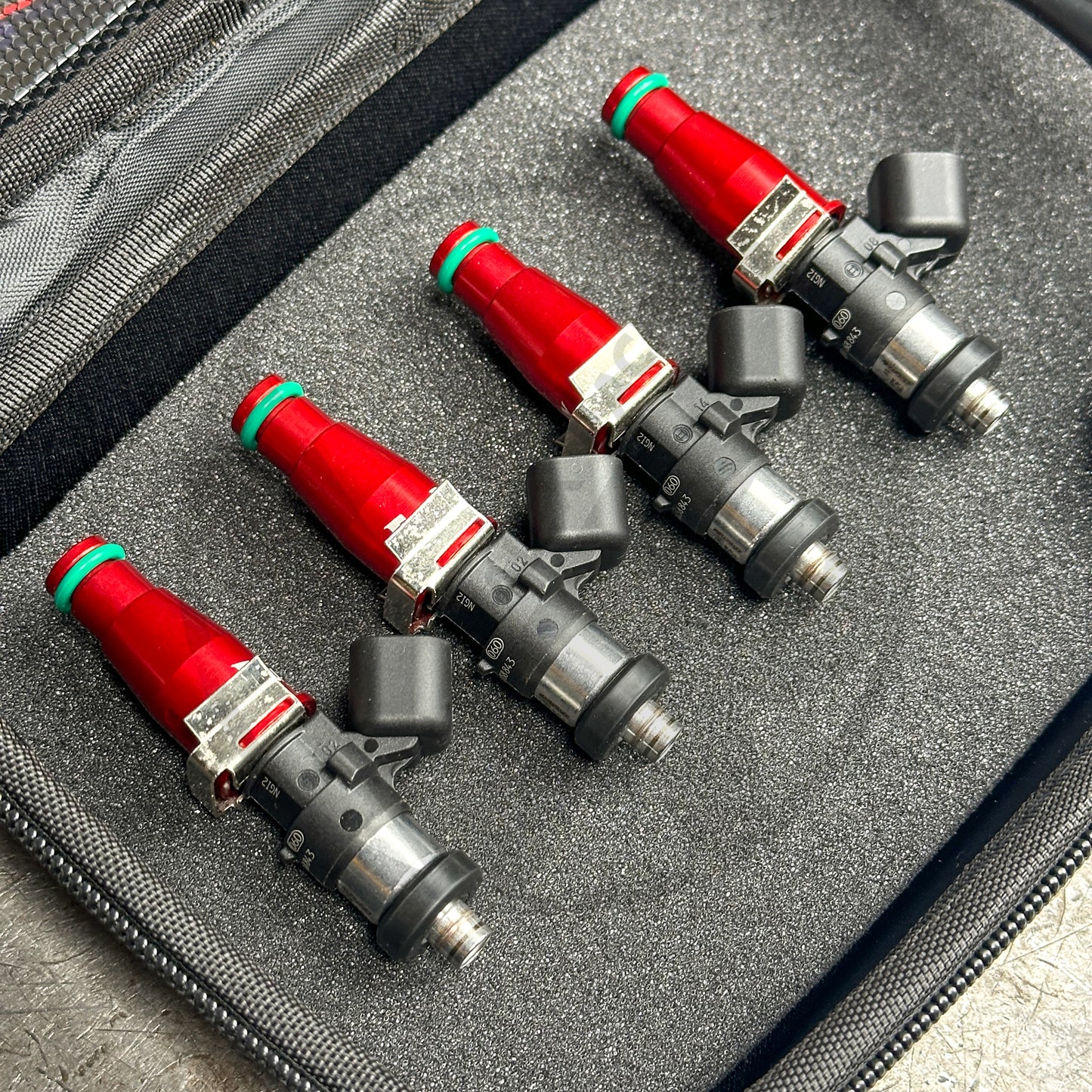 SouthBay 2200cc Fuel Injectors / Bosch / For Mitsubishi EVO 8 / 9 / DSM